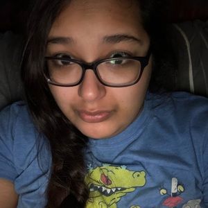 Meet your Posher, Juanita